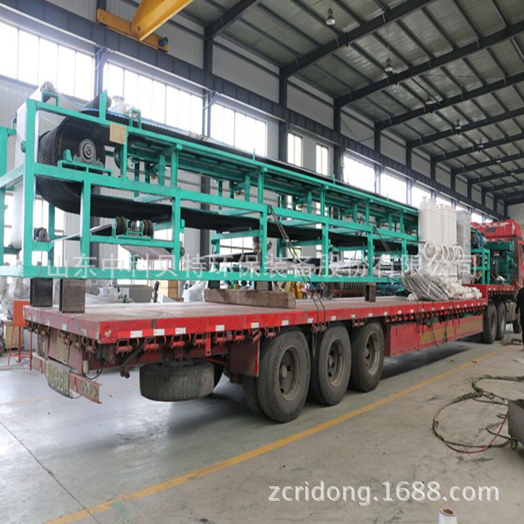 香蕉视频最新网址真空皮带脱水机烟气脱硫石膏脱水设备发往四川